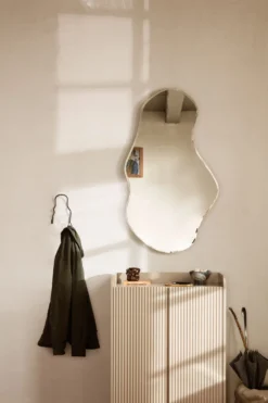 Ferm LIVING Pond Spiegel Large -Woondecoratie Winkel 41563 01 9 EnvironmentImage 5cba295930 scaled