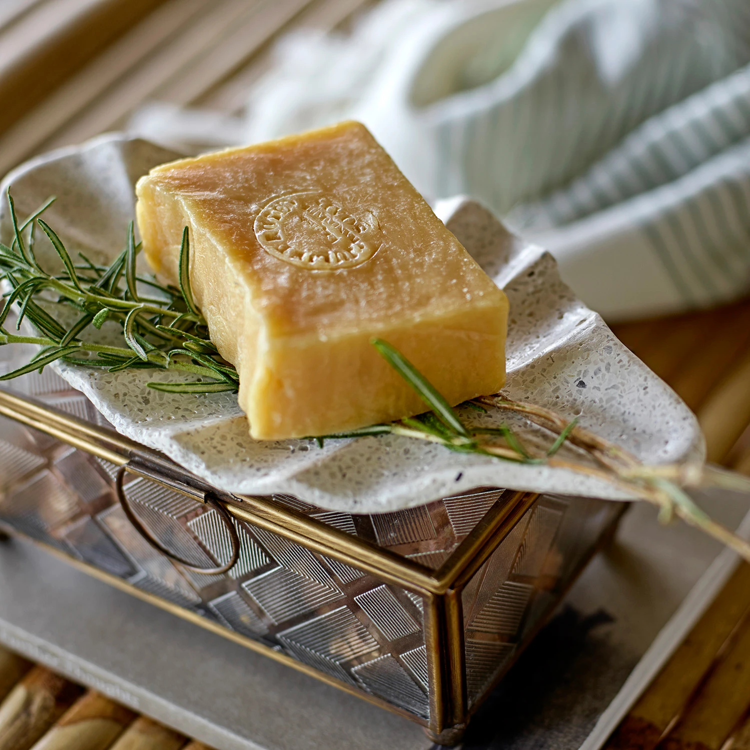 Bloomingville Feiya Dienblad Zandsteen 11x20,5 Cm 2 Bloomingville Feiya Dienblad Zandsteen 11x20,5 Cm - Afbeelding 2