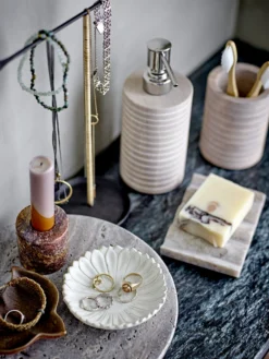 Bloomingville Lava Kandelaar 2-delig -Woondecoratie Winkel 576691 01 40 EnvironmentImage a695c91f0f scaled