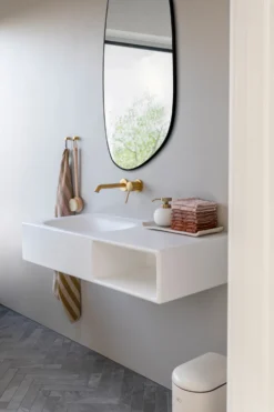 Mette Ditmer Figura Spiegel Large -Woondecoratie Winkel 578727 01 40 EnvironmentImage 7439c69067 scaled