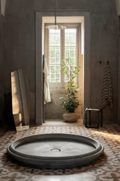 Ferm LIVING Shard Vloerspiegel 57,8x165 Cm -Woondecoratie Winkel 579922 01 41 EnvironmentImage 6b09ddfb48 scaled