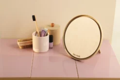 Design Letters Mirror Mirror Tafelspiegel Ø21 Cm -Woondecoratie Winkel 581090 01 40 EnvironmentImage 8ba3167874 scaled