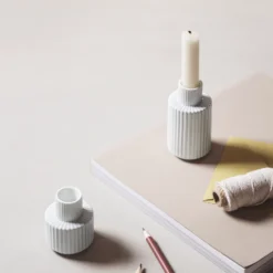 Lyngby Porcelæn Lyngby Kandelaar Wit -Woondecoratie Winkel p 31690 01 04 8ac209d56f scaled